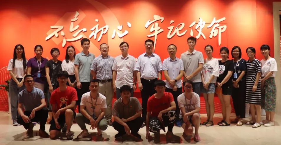 1571712935264284bM2Z.jpg 640KRTUEB1O.jpg