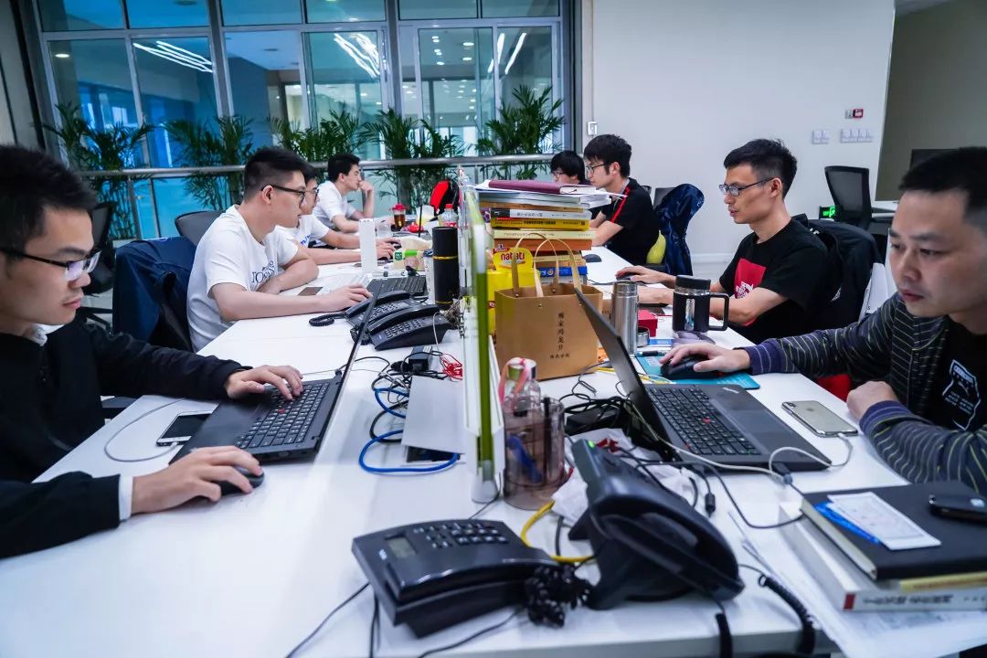 1571712948632123XI0Q.jpg 640JI2CC0CC.jpg